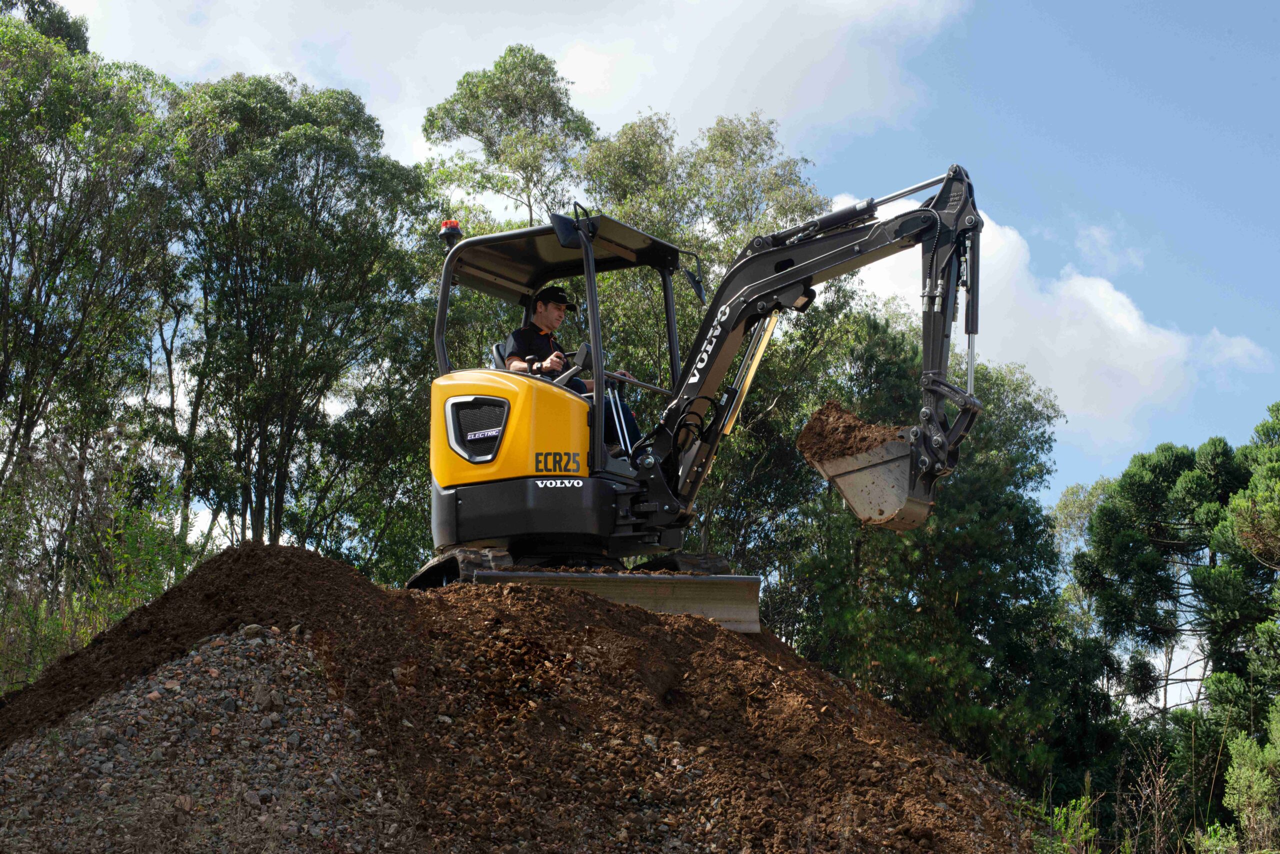 Tracbel lança miniequipamentos elétricos